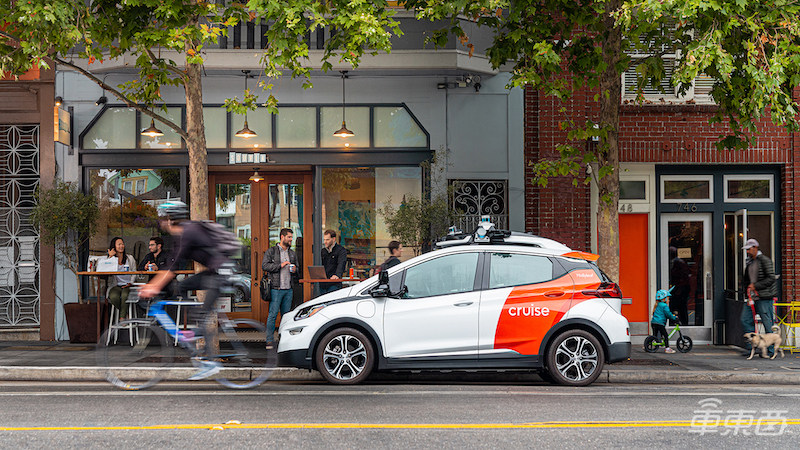 中美无人出租成绩PK！小马智行日均73单，Waymo送过1.7万人