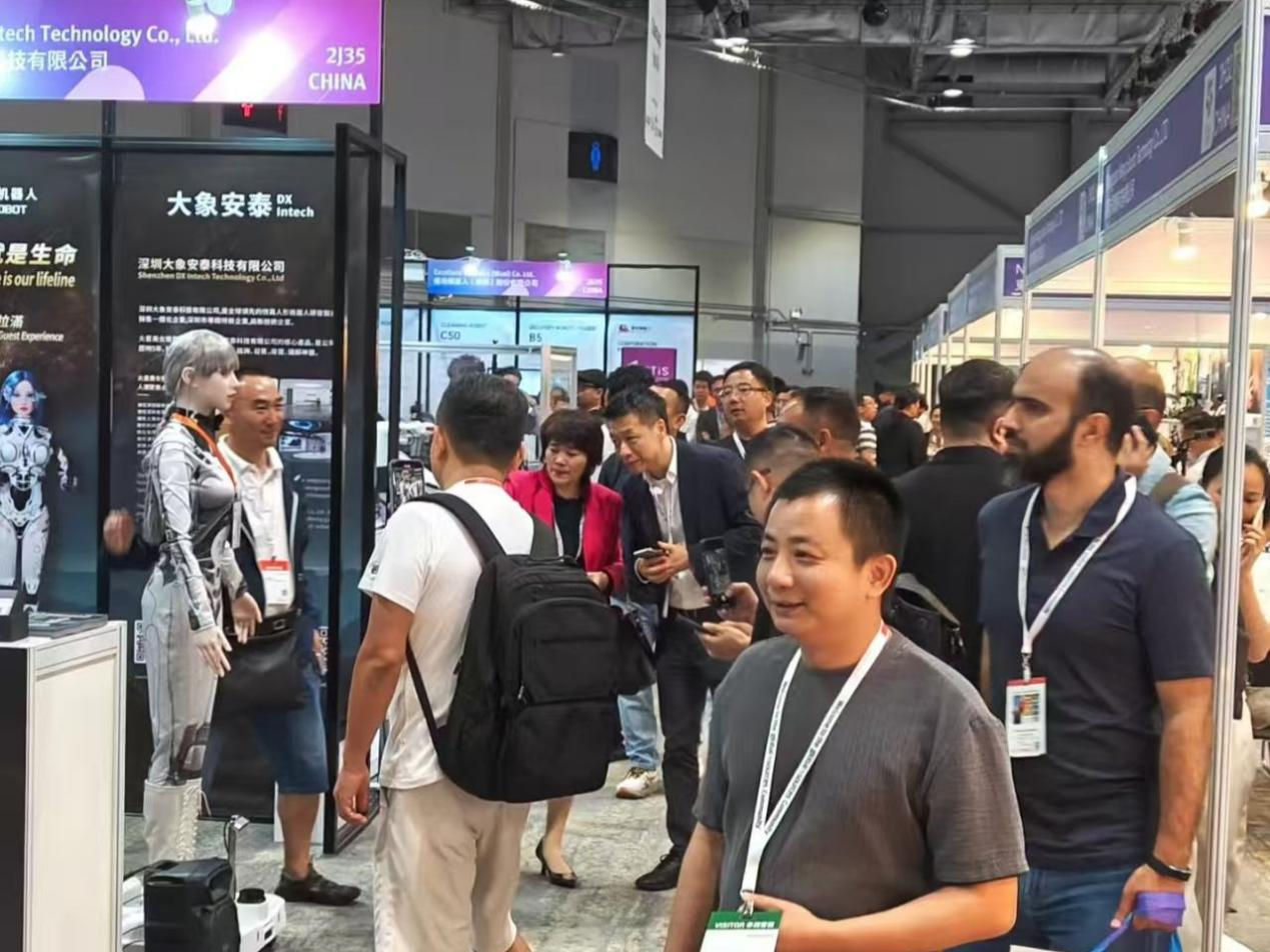 2025 AIRS香港科技峰会圆满落幕，勾勒“AI与机器人+”时代新图景