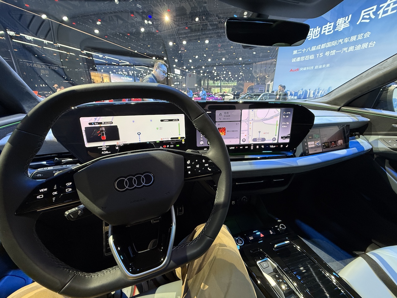 洋豪品牌一个没来！国产车价格战现场开打，暴走3万步看成都车展六大真相