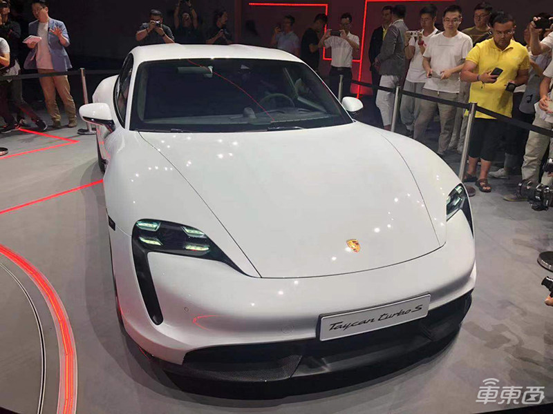 保时捷纯电跑车全球首发！最快2.8秒破百，149万起售