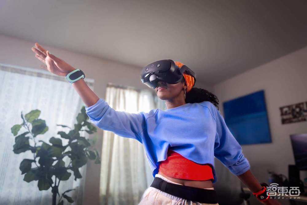 HTC VIVE XR头显新品首发体验,“Vision”命名火药味十足,DP直连无损画质效果惊艳