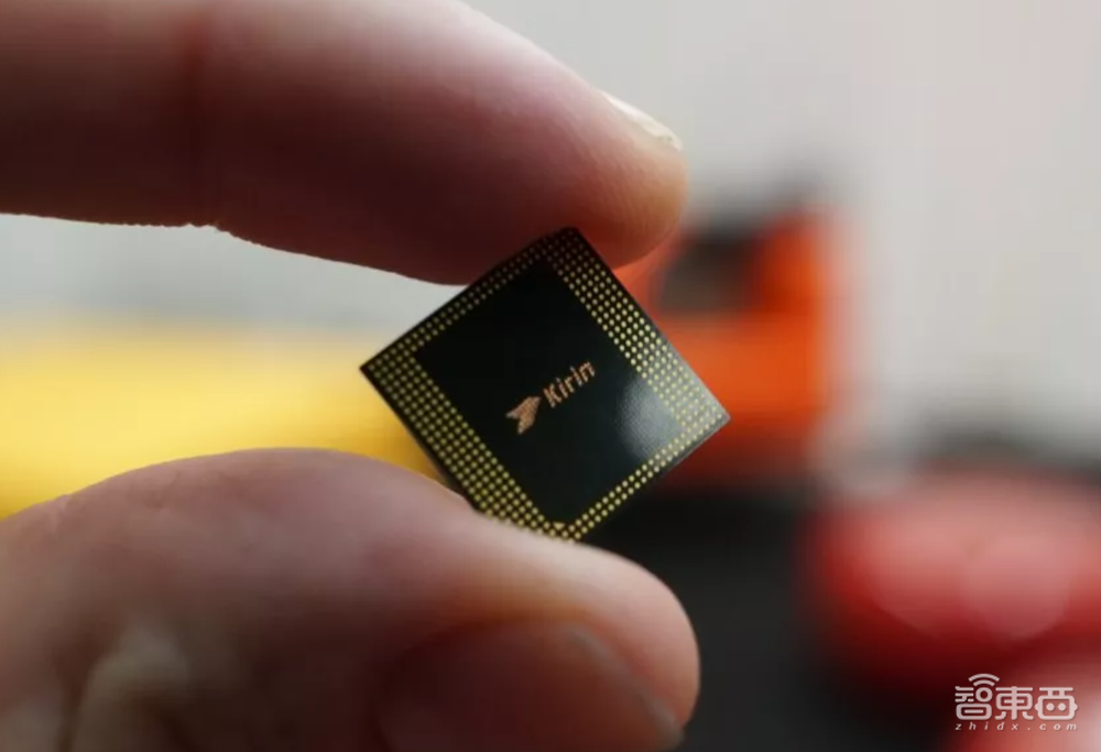 5G归来的华为，终于要和苹果来一场“同起跑线”的较量