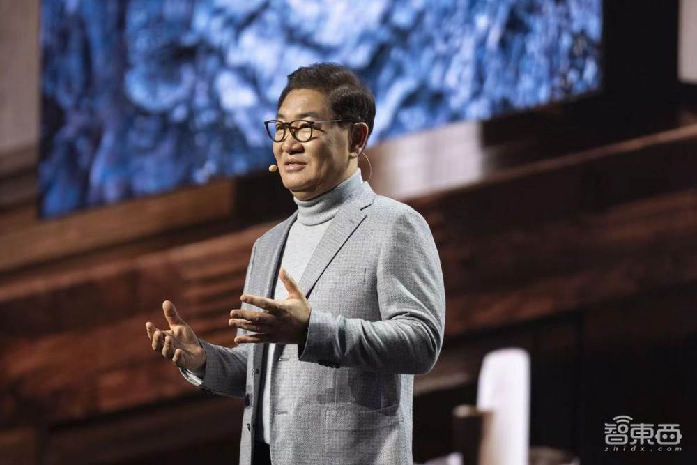 苹果与三星藏的最深的“造屏秘史”，全被扒出来了