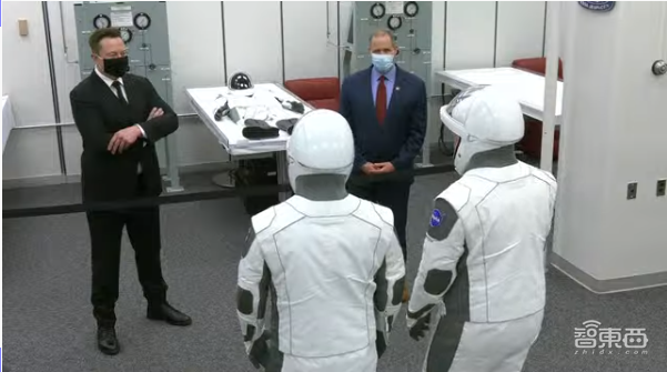 太空旅行时代到了!马斯克载人飞船发射成功,特朗普也来了,惊心动魄72小时回顾