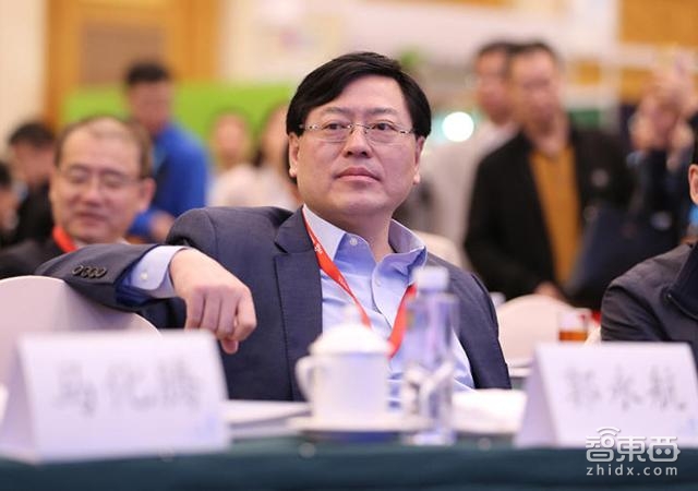 IT领袖峰会大佬们都说了啥:AI是披狼皮的羊 帝国化不是未来