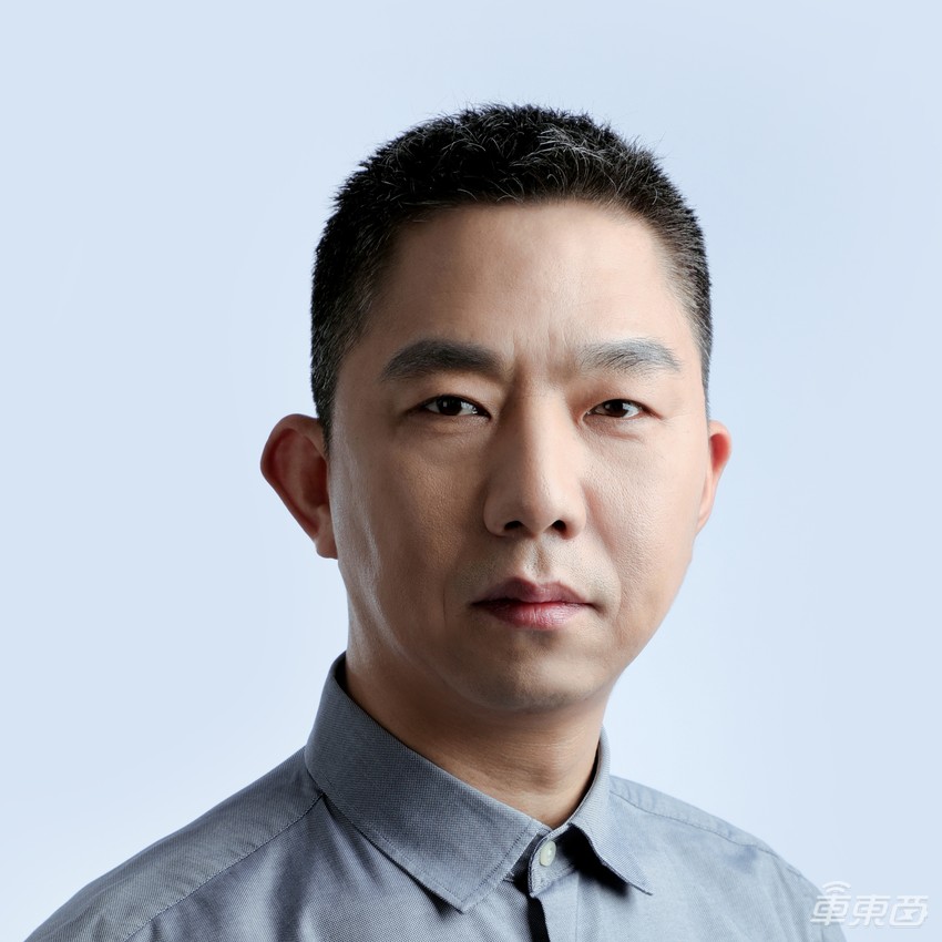 倒计时10天!年底最强自动驾驶峰会主会场嘉宾全揭晓 拆解智驾大模型、大算力与量产上车