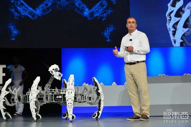英特尔IDF黑科技盘点:超萌机器人+机械蜘蛛齐上阵