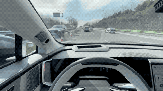 深度体验高合全新OTA：高速NOH全国可用，座舱智能化再进一步