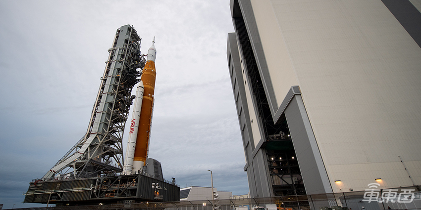 马斯克万字最新采访：51岁世界首富每周工作120小时