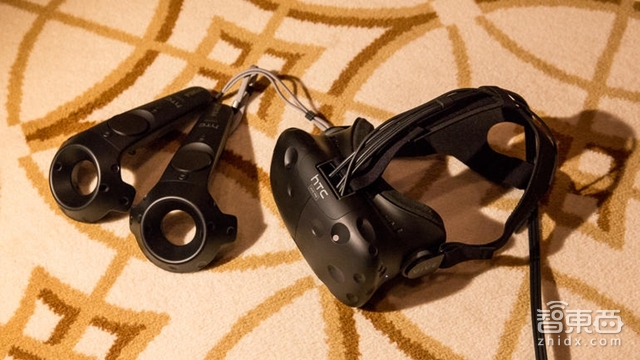 智东西晚报:传富士康iPhone工厂春节不加班 华为荣耀进军美国