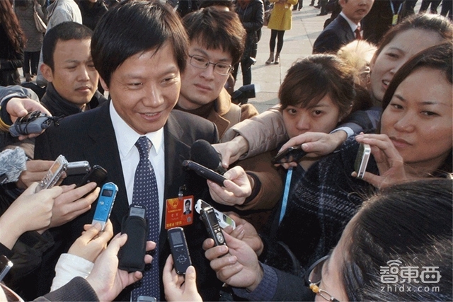 CEO们的两会:李彦宏马化腾雷军的这些提案押宝了智能