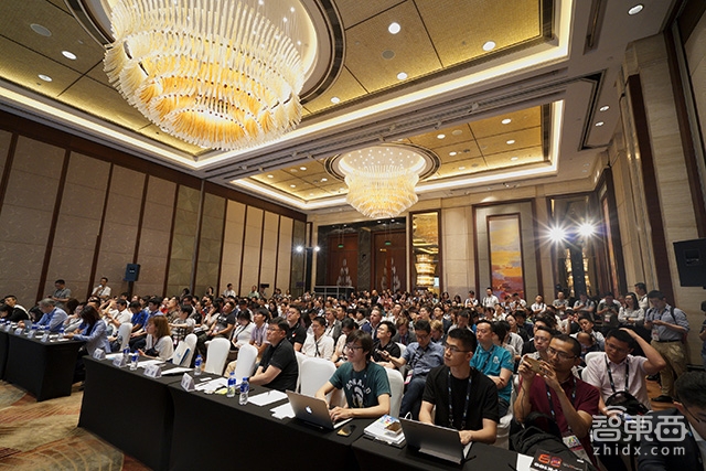 CES Asia上演智能汽车“抢票”大战 五大公司高管激辩