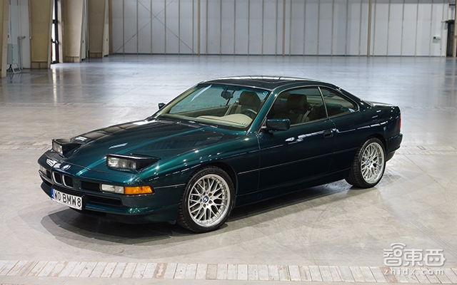 宝马复活8系轿跑！3.7秒破百 专怼奔驰S Coupe