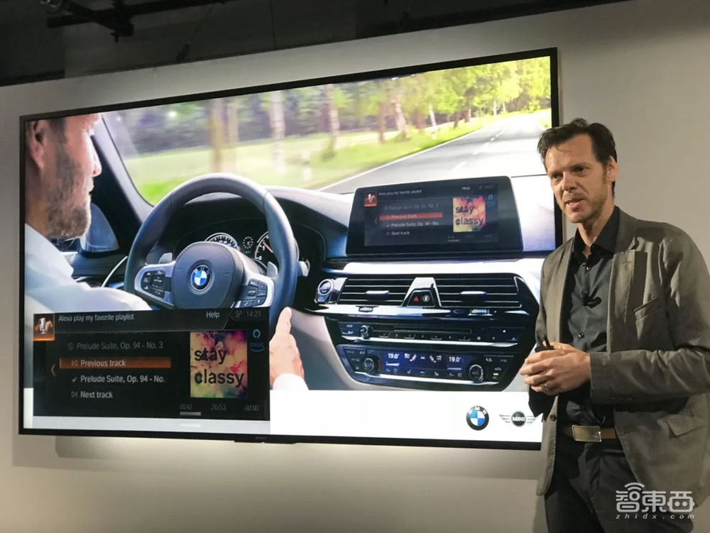 亚马逊昨夜连发十几款家庭硬件!“宠物”机器人再升级,床头灯监控睡眠