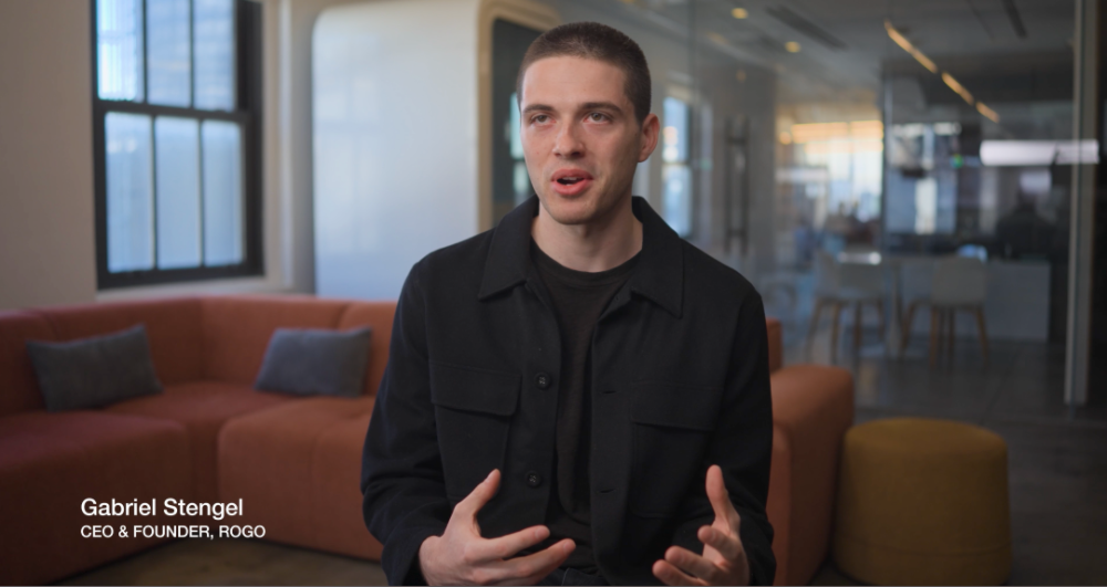 抢初级分析师饭碗,这家AI公司拿下多家金融巨头,估值飙升到53亿