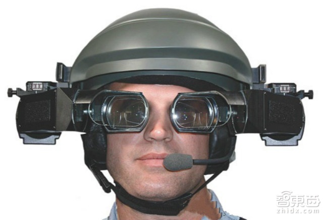 Microsoft HoloLens 把科幻电影推向了现实