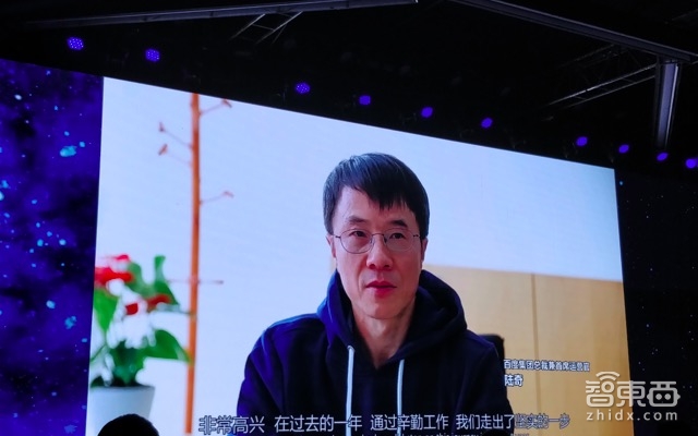 百度Apollo再更新!只用1个摄像头让卡车自己开上高速