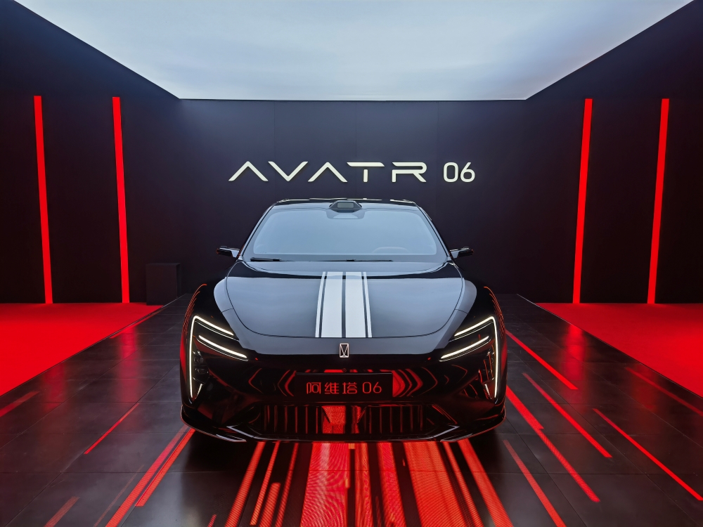 阿维塔06杀入20万以内！标配华为智驾，2027年冲击40万销量