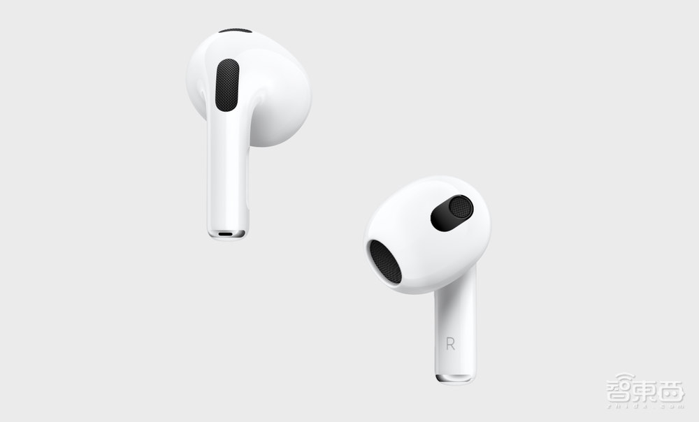 乔布斯当场“复活”!苹果发AirPods 3和地表最强电脑芯片,秀刘海屏Macbook Pro