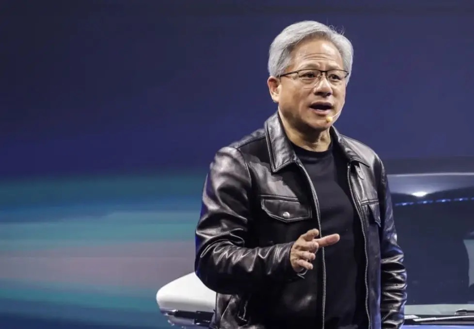 黄仁勋，投了俄罗斯马云