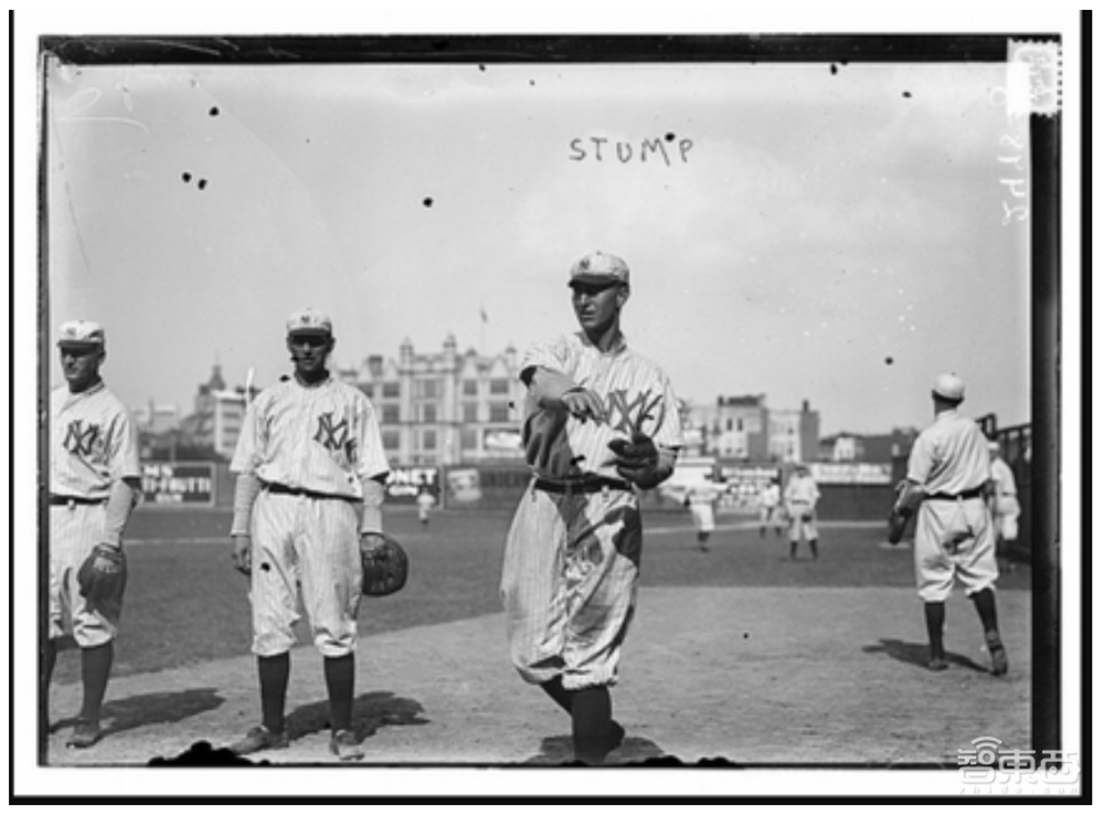 跟福尔摩斯抢活干！AI“读图会意”技能首超人类，刷新VQA挑战记录