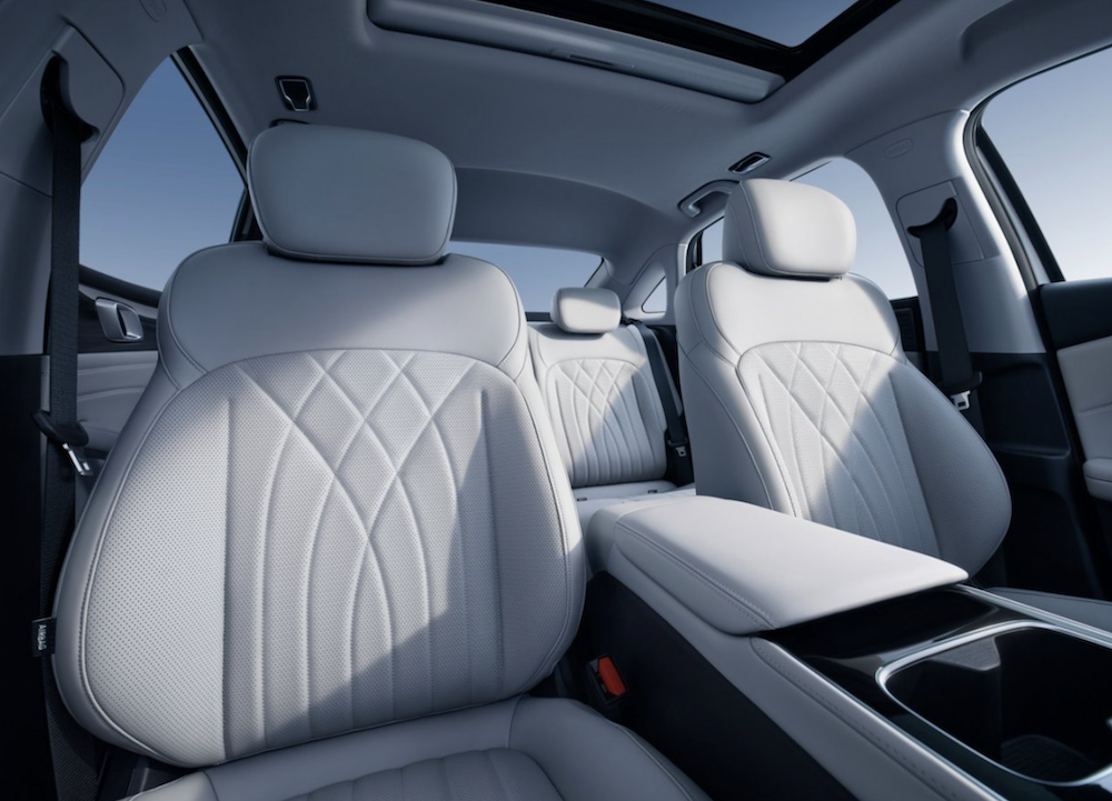 吉利银河星耀6 6.88万元起售!搭载千里浩瀚H3,支持记忆泊车