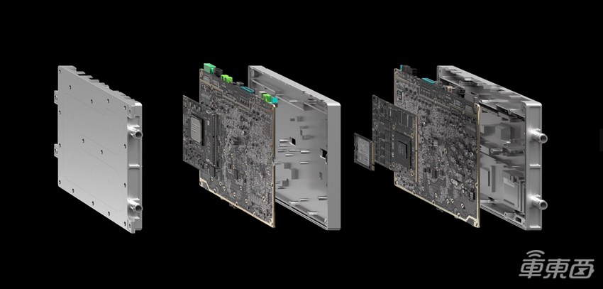 嬴彻科技秀肌肉：两款量产自动驾驶重卡亮相世界人工智能大会