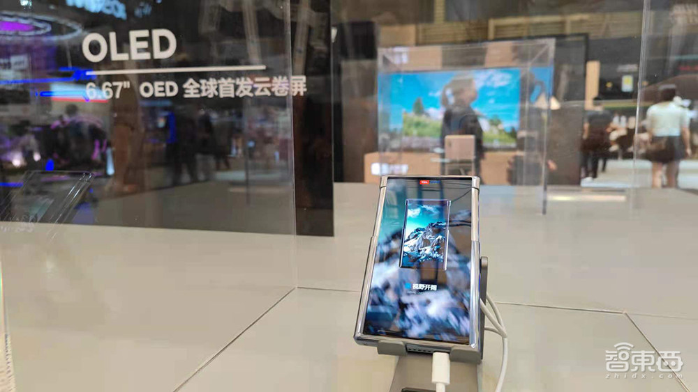 TCL瞄准百亿MiniLED市场,从百吋8K大屏到卷轴屏,秀数十款重磅产品