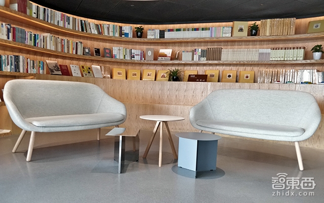 探访蔚来用户体验中心 50万会费的会所长啥样?