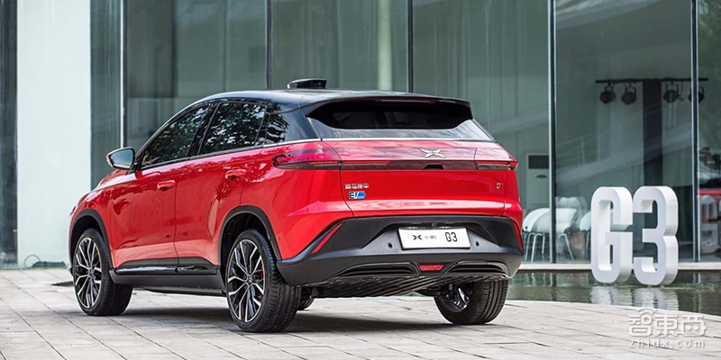 揭秘小鹏G3颜值升级：一款车漆就挑了一千个色号