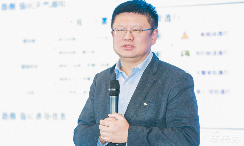 阿里云高德发布全新车路协同方案，手机就能高精导航， 年内将推至全国高速