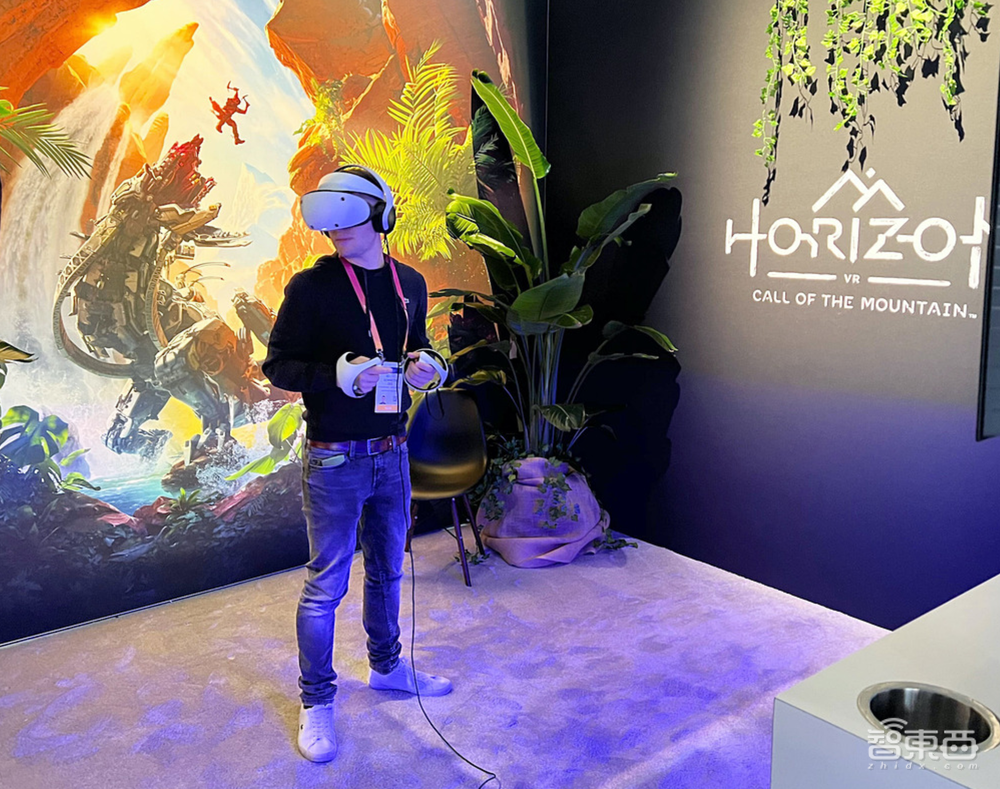 CES火爆开幕！屏幕花式折叠、汽车变色发光、元宇宙暴风炫技