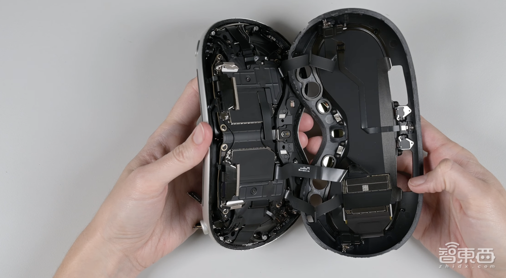 Vision Pro全球首拆,36小时火速出炉!N多细节曝光,苹果又一个工业奇迹