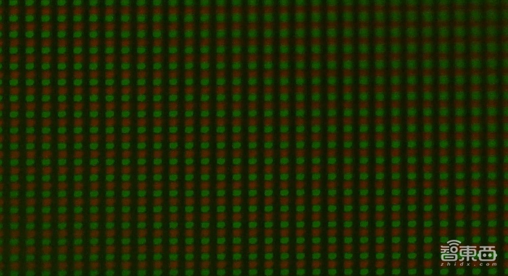 芯片级拆解！35颗苹果Vision Pro 芯片型号供应商首次解密！显微镜看索尼屏惊艳业界