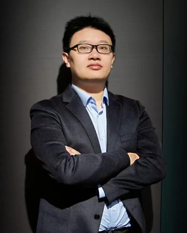 弃医造机器人,浙大学霸刚刚港股IPO了