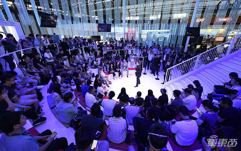 奥迪中国推全新基于安卓的互联平台 引入车载VR体验浩乐行