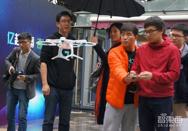 徐小平亲自站台 亿航第2代无人机打算靠啥PK大疆?