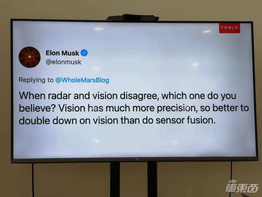 特斯拉阐述为何选择纯视觉 摄像头测距已成熟，雷达缺陷不可弥补