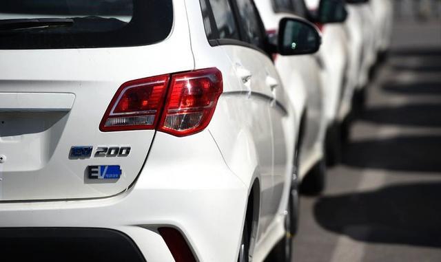 智东西晚报:格力挥师北伐进军汽车空调 苹果或在太空船新园启动时推AR头盔