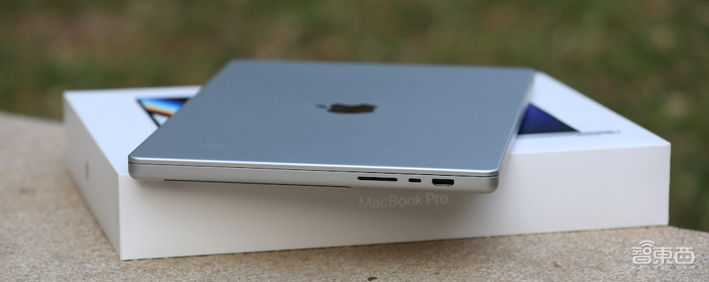 MacBook Pro 16首发体验!内外脱胎换骨的性能怪兽