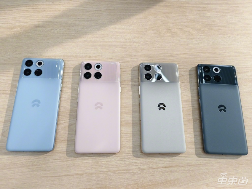 蔚来首发自研芯片和手机！李斌自称CTO，连秀12大技术