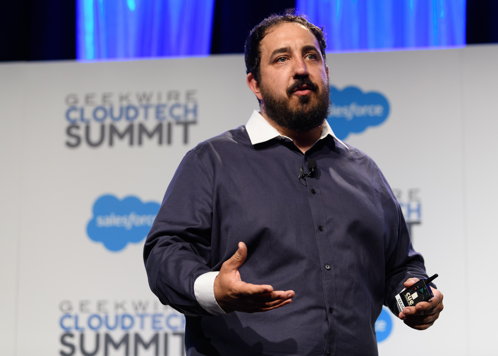 亞馬遜AI團(tuán)隊(duì)大調(diào)整！首席科學(xué)家離職、26年老將接任，還要建全新AI部門