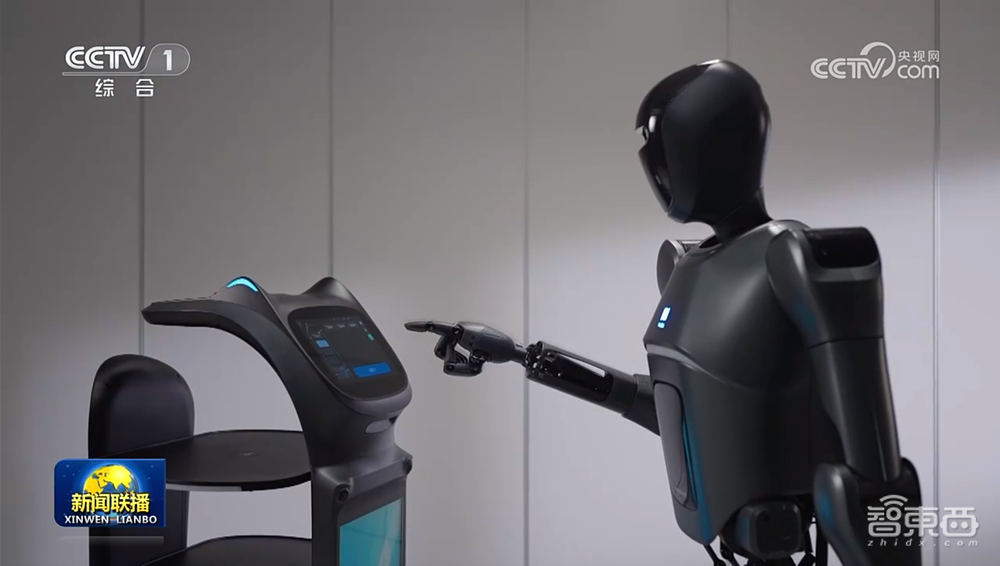 当服务机器人长出手臂，类人形机器人何以撬动万亿市场？