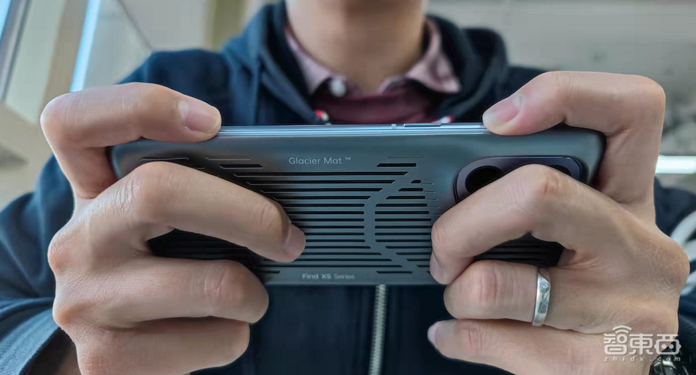 OPPO Find X5 Pro首发体验:自研影像NPU如何让手机拍照玩出花来?