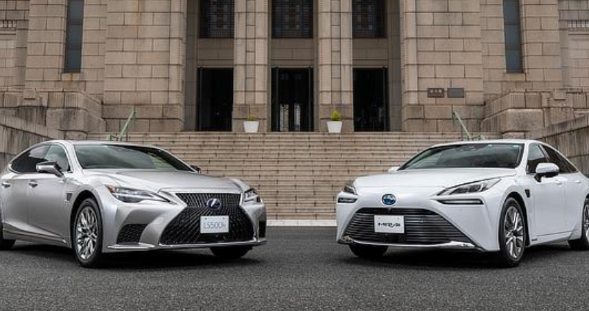 丰田推出全新L2级自动驾驶系统 可自动变道超车