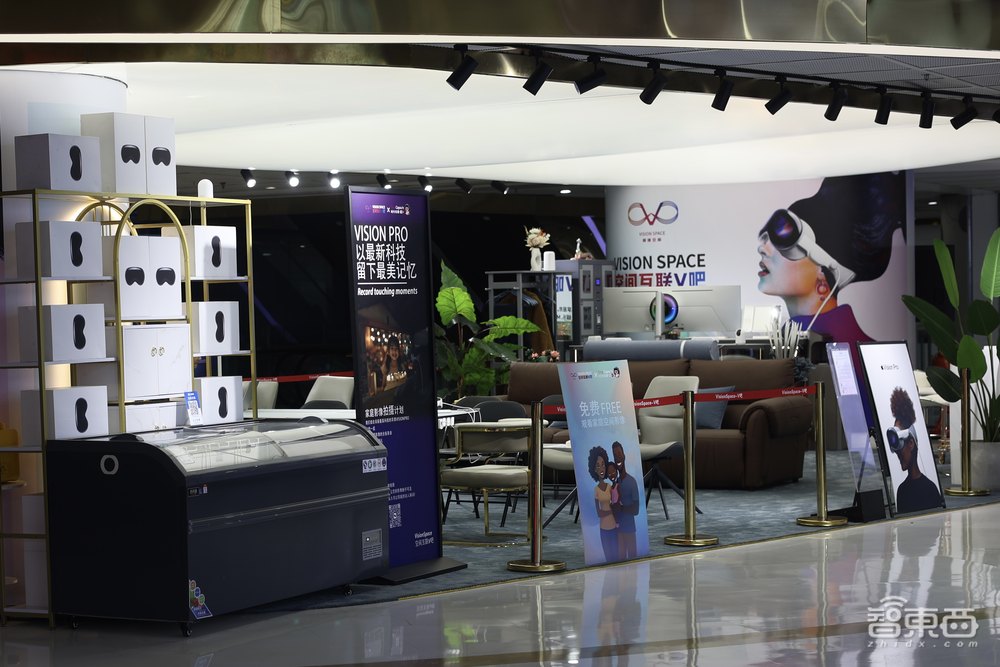 苹果Vision Pro租赁市场调查:万人争抢体验,首发回血百万