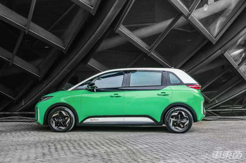 网约车进入定制时代！滴滴首款定制车正式发布