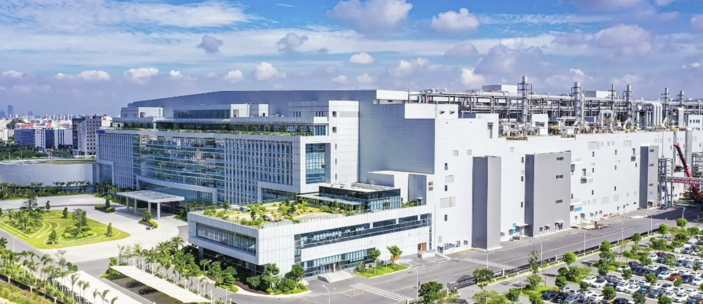 打破壁垒冲击高端，独立自主的中国OLED屏，正让全世界刮目相看