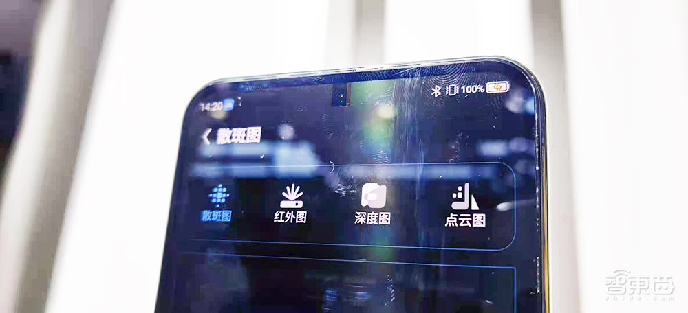 性能碾压苹果，从芯片到算法100%国产，3D视觉黑马光鉴科技如何破局？