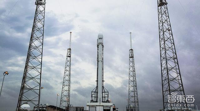 智东西晚报:苹果或三月发4寸iPhone5se SpaceX再试海上回收火箭